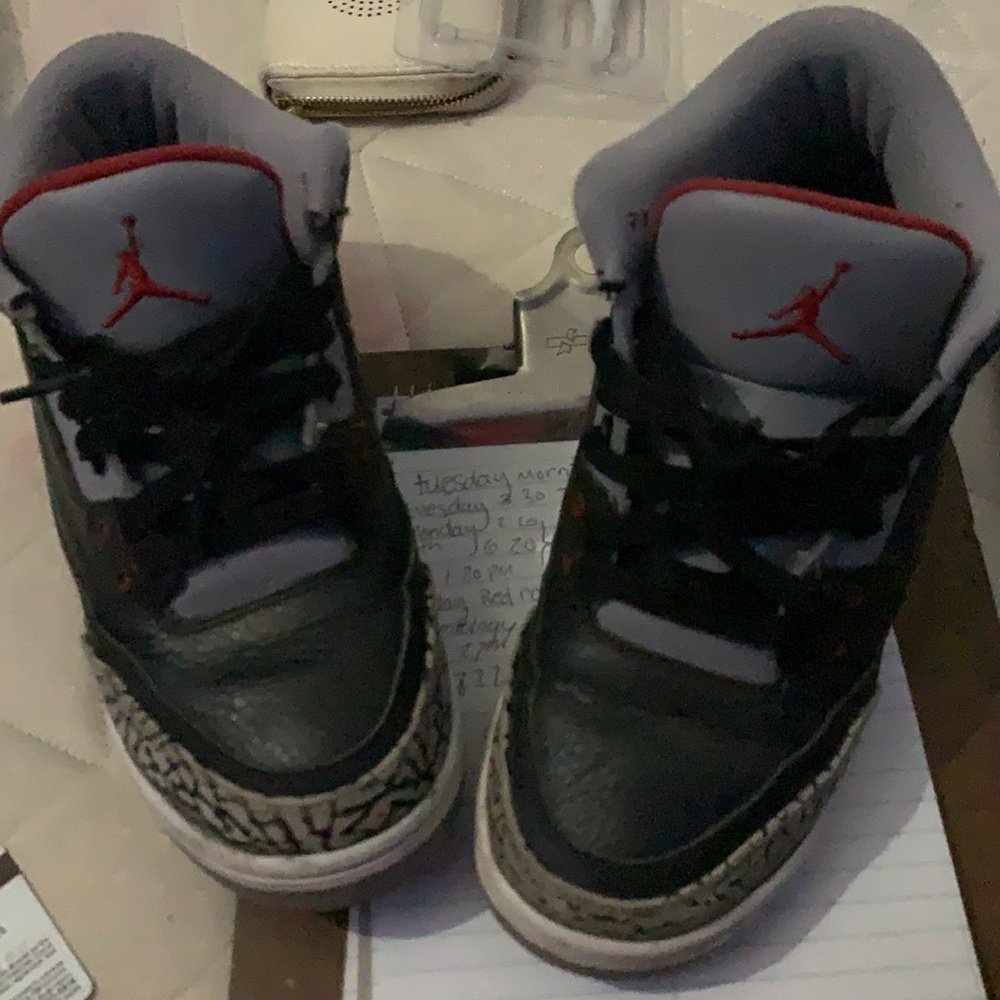 Jordan sneakers size 6.5 good condition